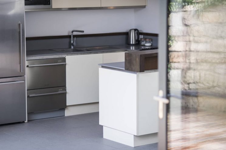 Bespoke contemporary kitchen by Bath Bespoke