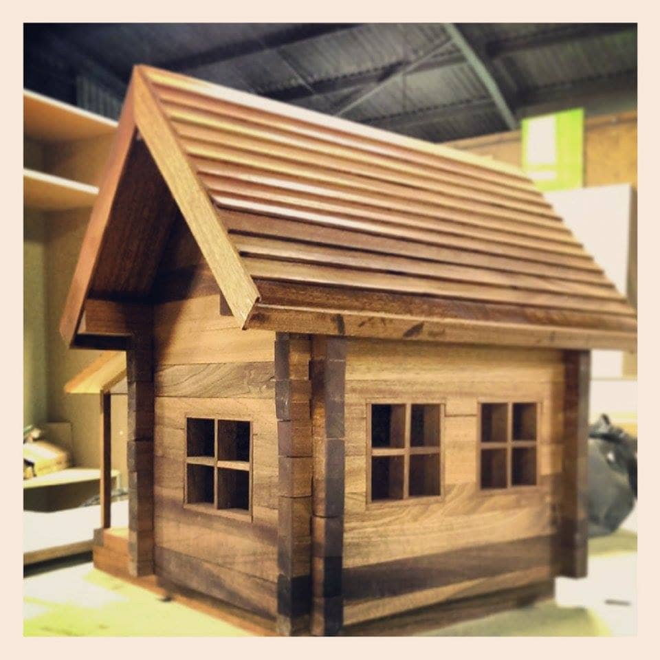 Arkadiusz miniature wooden house